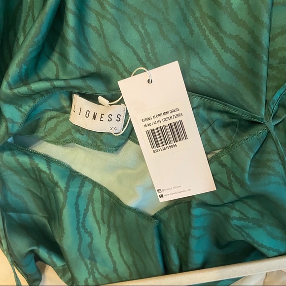 Oh Polly zebra Emerald dress - Picture 2 of 4